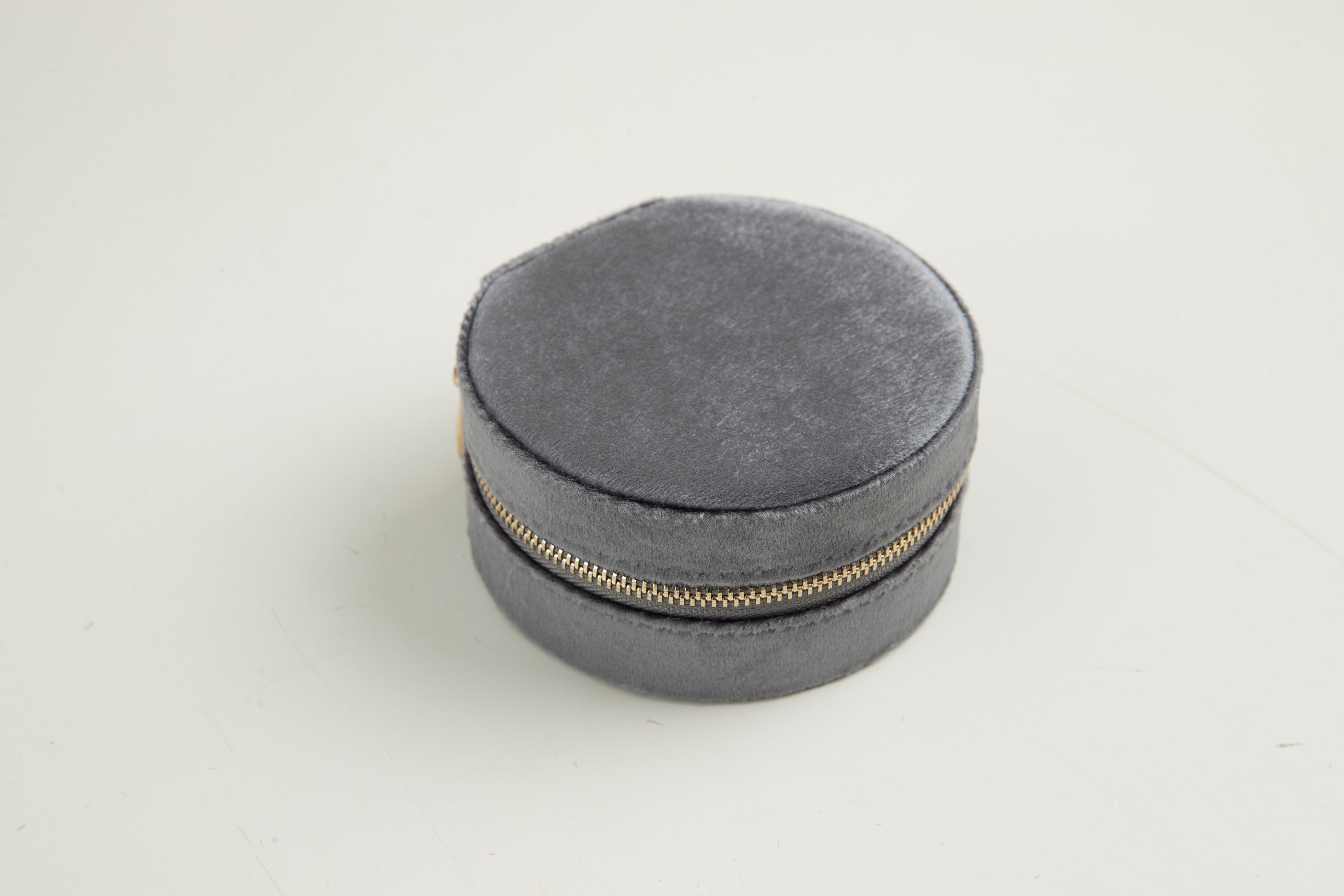 Velvet round jewelry storage box